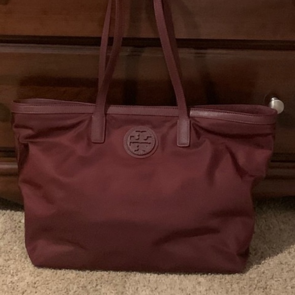 Tory Burch Handbags - Tory Burch Nylon tote bag with leather trim